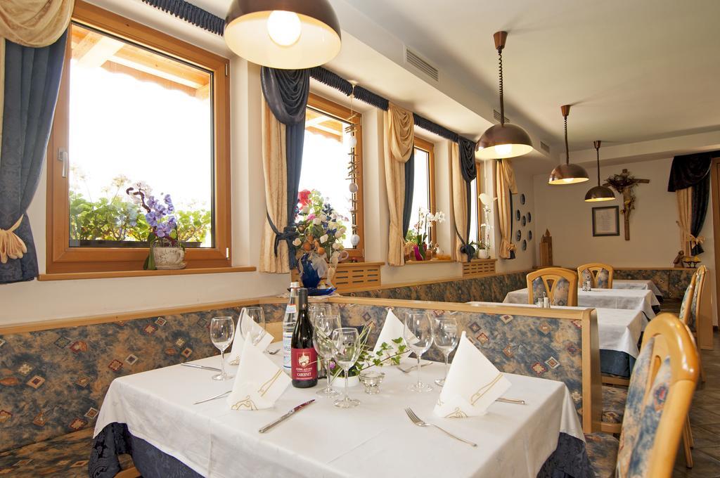 Gasthaus Jaufenblick San Martino in Passiria Exterior foto