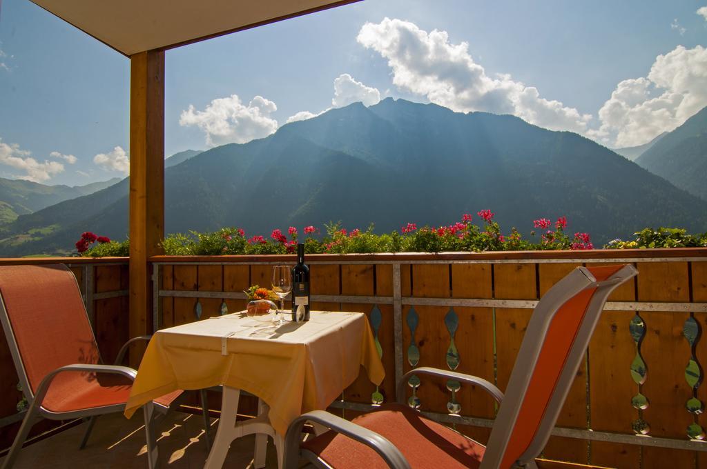 Gasthaus Jaufenblick San Martino in Passiria Exterior foto